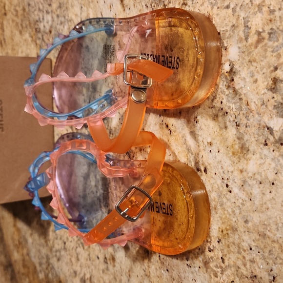 Steve Madden, Jelly Rainbow Gladiator Sandal Shoes.  NEW! - Picture 8 of 16